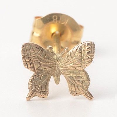 シルバースタッドピアス