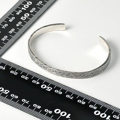 シルバーバングル