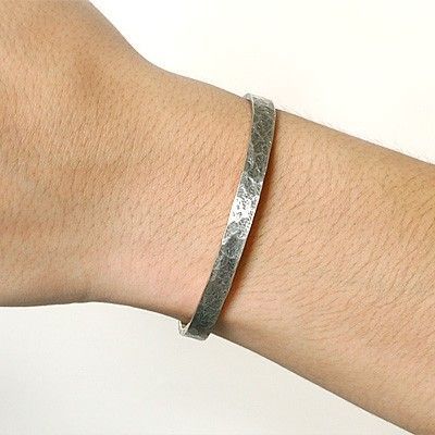 シルバーバングル