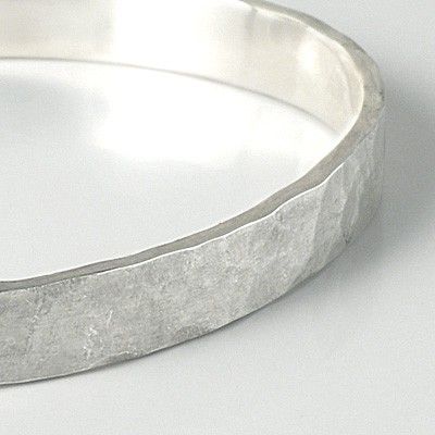 シルバーバングル