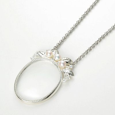 ルーペ付ネックレス