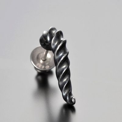 シルバースタッドピアス(片耳用)