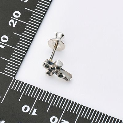 シルバースタッドピアス(片耳用)