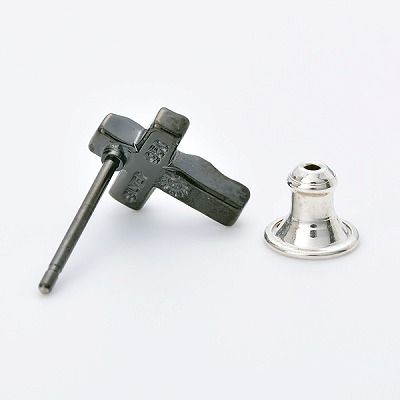 シルバースタッドピアス(片耳用)