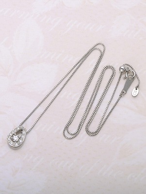 プラチナネックレス