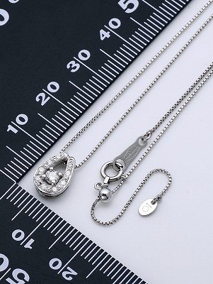 プラチナネックレス