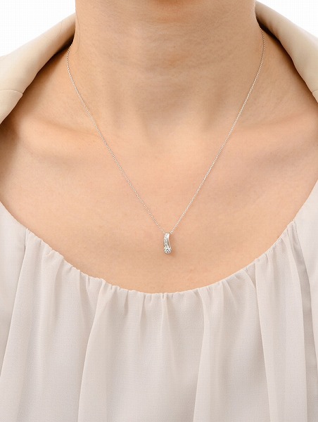 プラチナネックレス