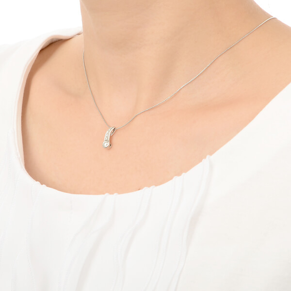 プラチナネックレス