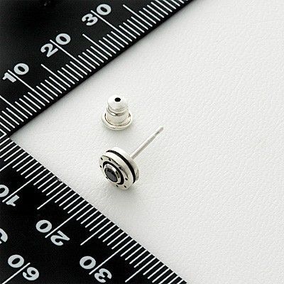 シルバースタッドピアス(片耳用)