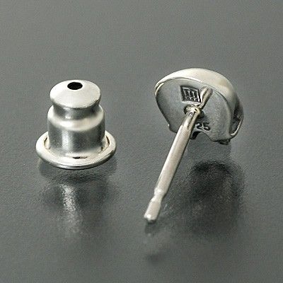 シルバースタッドピアス(片耳用)