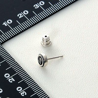 シルバースタッドピアス(片耳用)