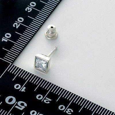 シルバースタッドピアス(片耳用)