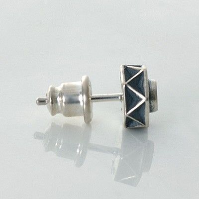 シルバースタッドピアス(片耳用)
