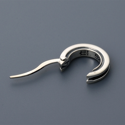 シルバーピアス(片耳用)