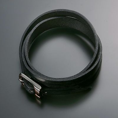 レザーブレスレット