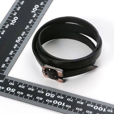 レザーブレスレット