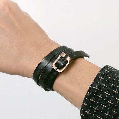 レザーブレスレット