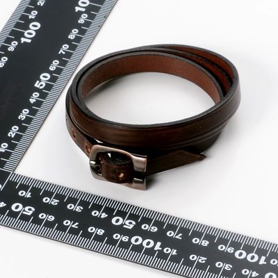 レザーブレスレット