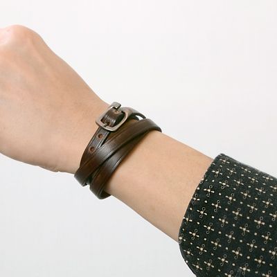 レザーブレスレット