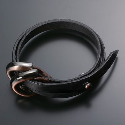 レザーブレスレット