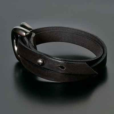 レザーブレスレット