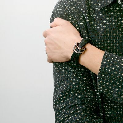 レザーブレスレット