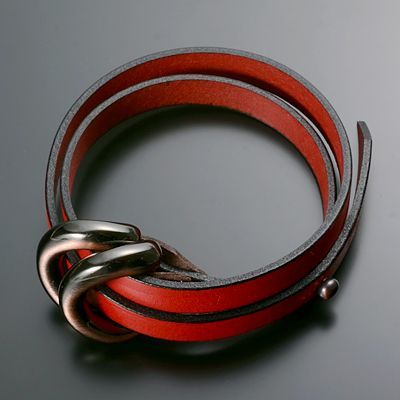 レザーブレスレット