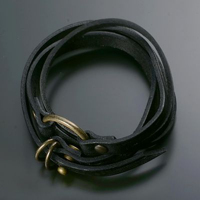 レザーブレスレット