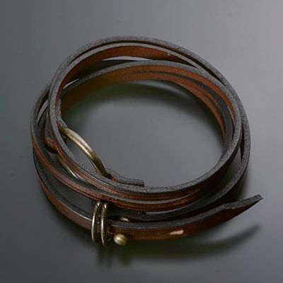 レザーブレスレット