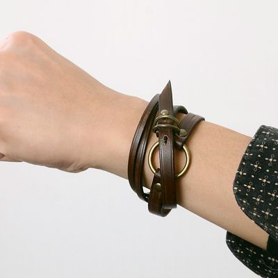 レザーブレスレット