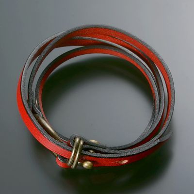 レザーブレスレット