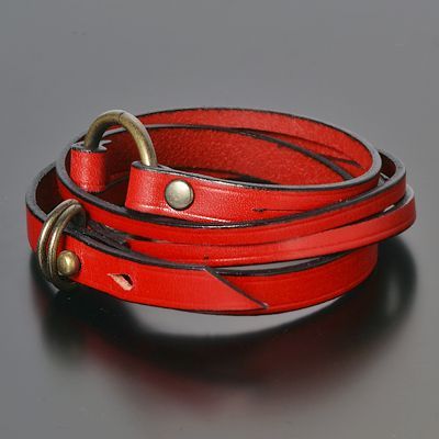 レザーブレスレット