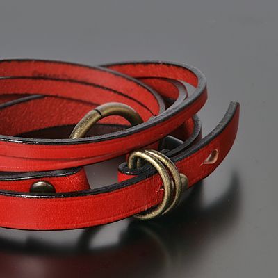 レザーブレスレット