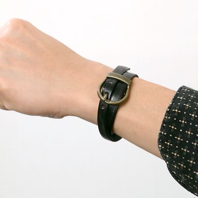 レザーブレスレット