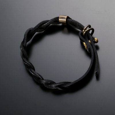 レザーブレスレット