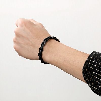 レザーブレスレット