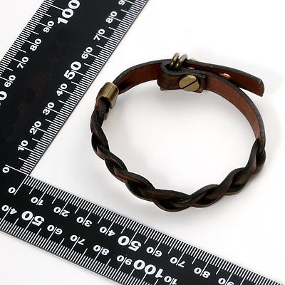 レザーブレスレット