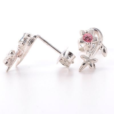 シルバースタッドピアス