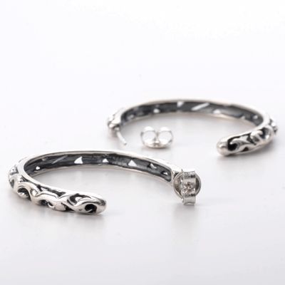 シルバーフープピアス