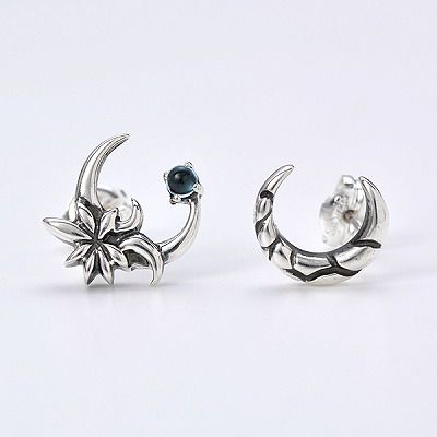 シルバースタッドピアス