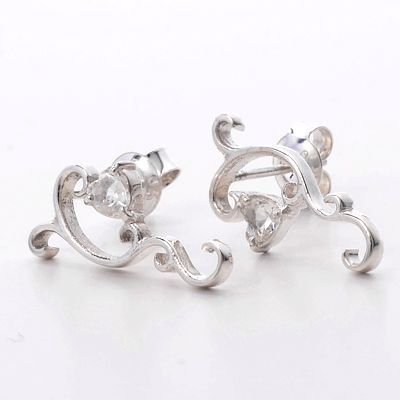 シルバースタッドピアス