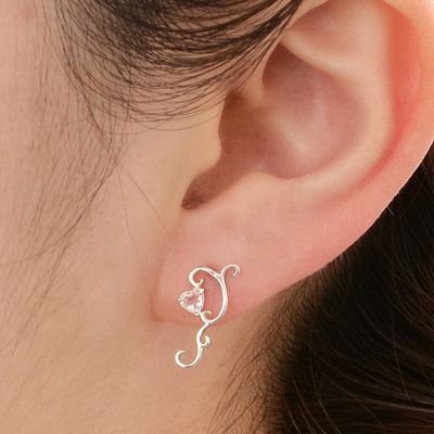 シルバースタッドピアス