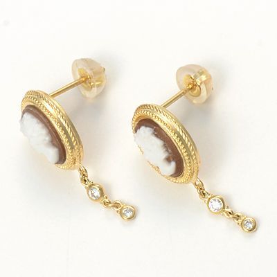 イエローゴールドスタッドピアス