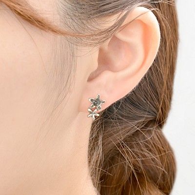 シルバースタッドピアス