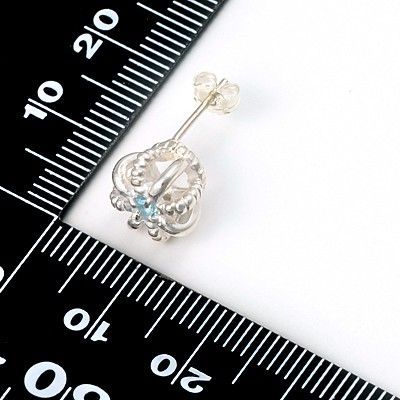 シルバースタッドピアス