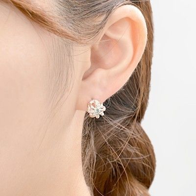 シルバースタッドピアス