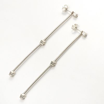 シルバースタッドピアス