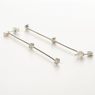 シルバースタッドピアス