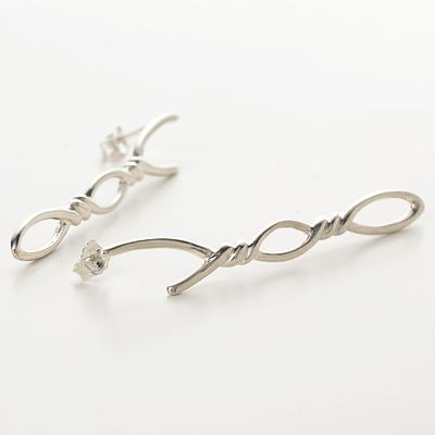 シルバースタッドピアス