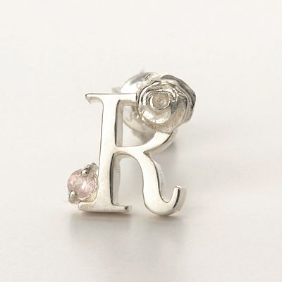 シルバースタッドピアス